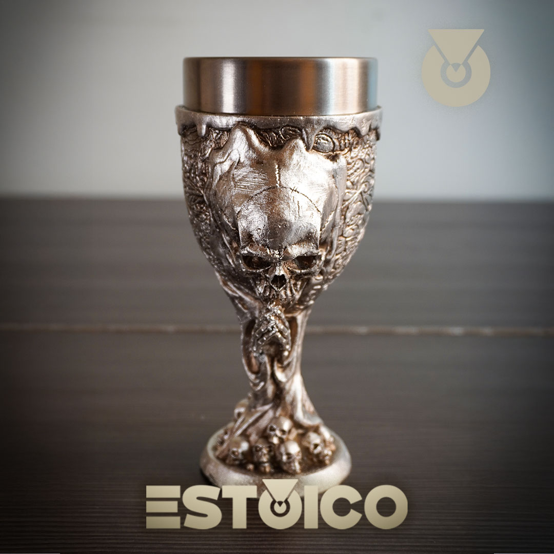 Copa, Calavera, Colombia, Estoico